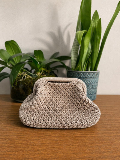 Sand crochet clutch