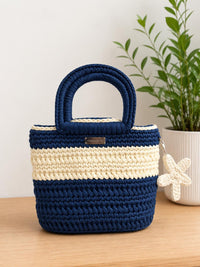 Nautical tote bag with leather base