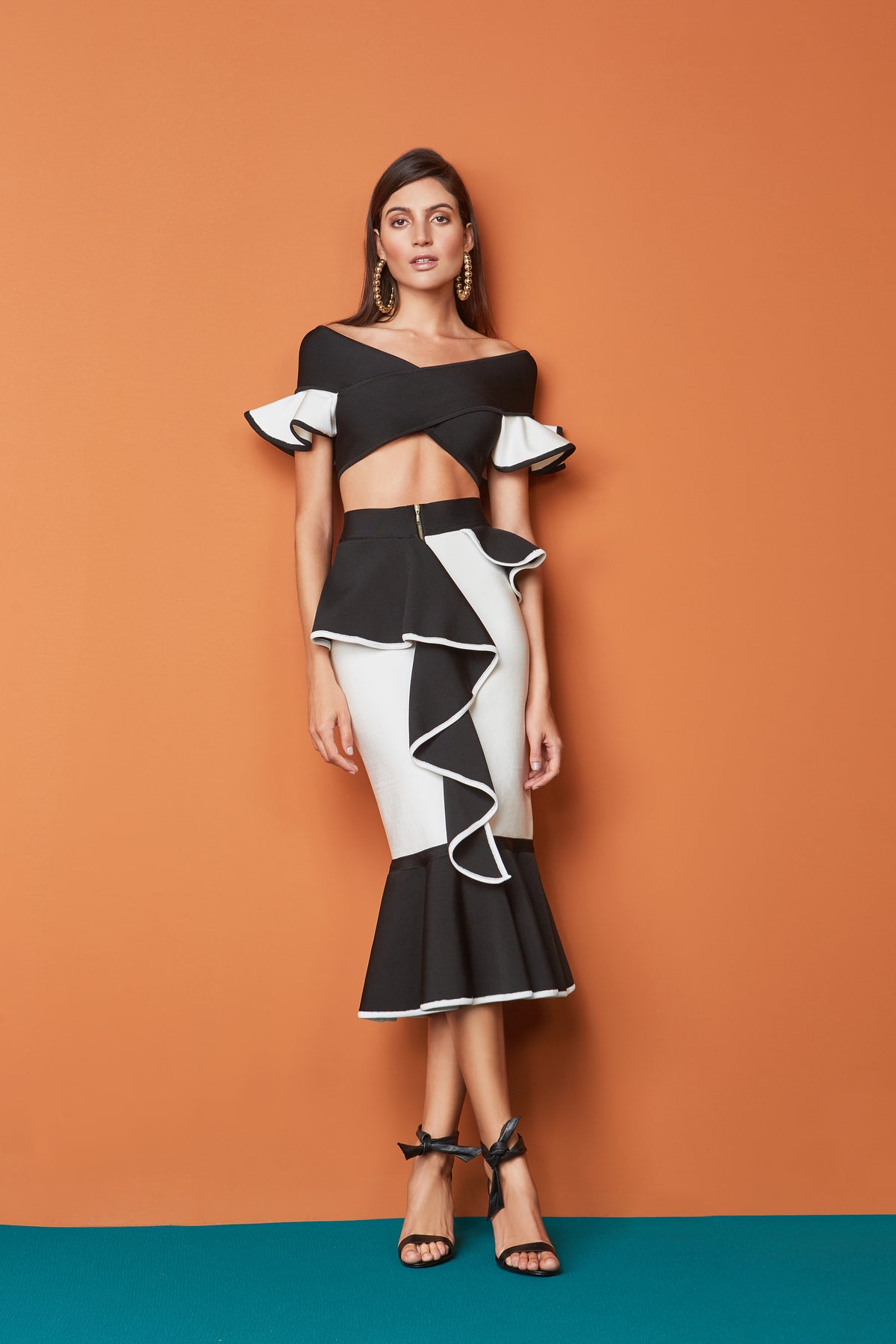 Black and White Ruffle Peplum Bandage Skirt