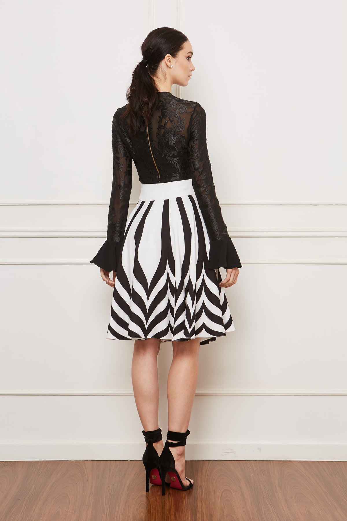 Black and White Striped Flare Short Skirt